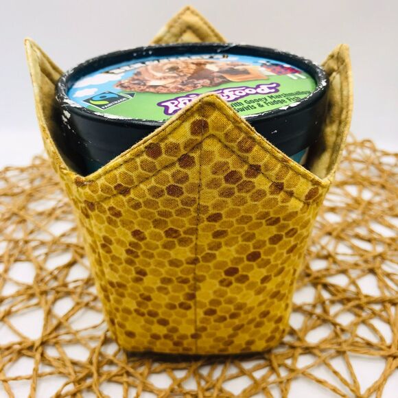 Microwave Bowl Cozy Reversible, Honeycomb Print 3 Piece Set, Bowl, Pint, Plate - Picture 3 of 8